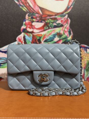 Chanel classic vip size 20cm